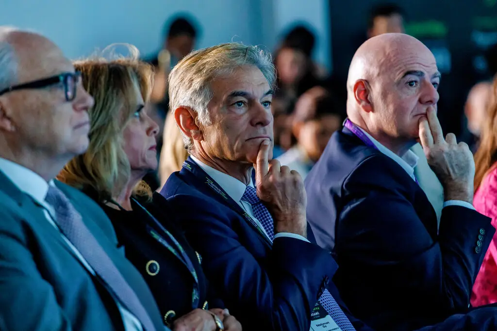 PARCHE HEALTHCARE: OZ BUFFEADO, WELDON NERFEADO